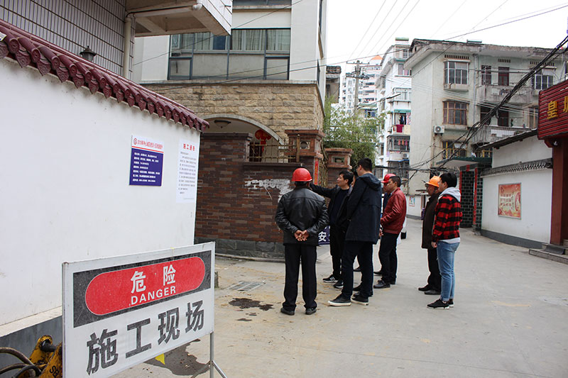 杜祖紅帶隊檢查老舊小區改造九龍園區基礎設施改造工作