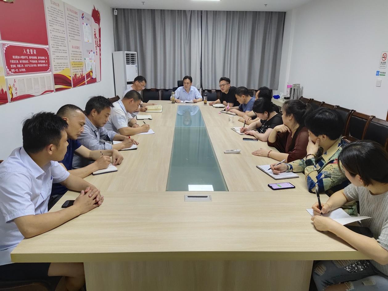 屯溪區國投集團連夜部署菜市場疫情防控工作
