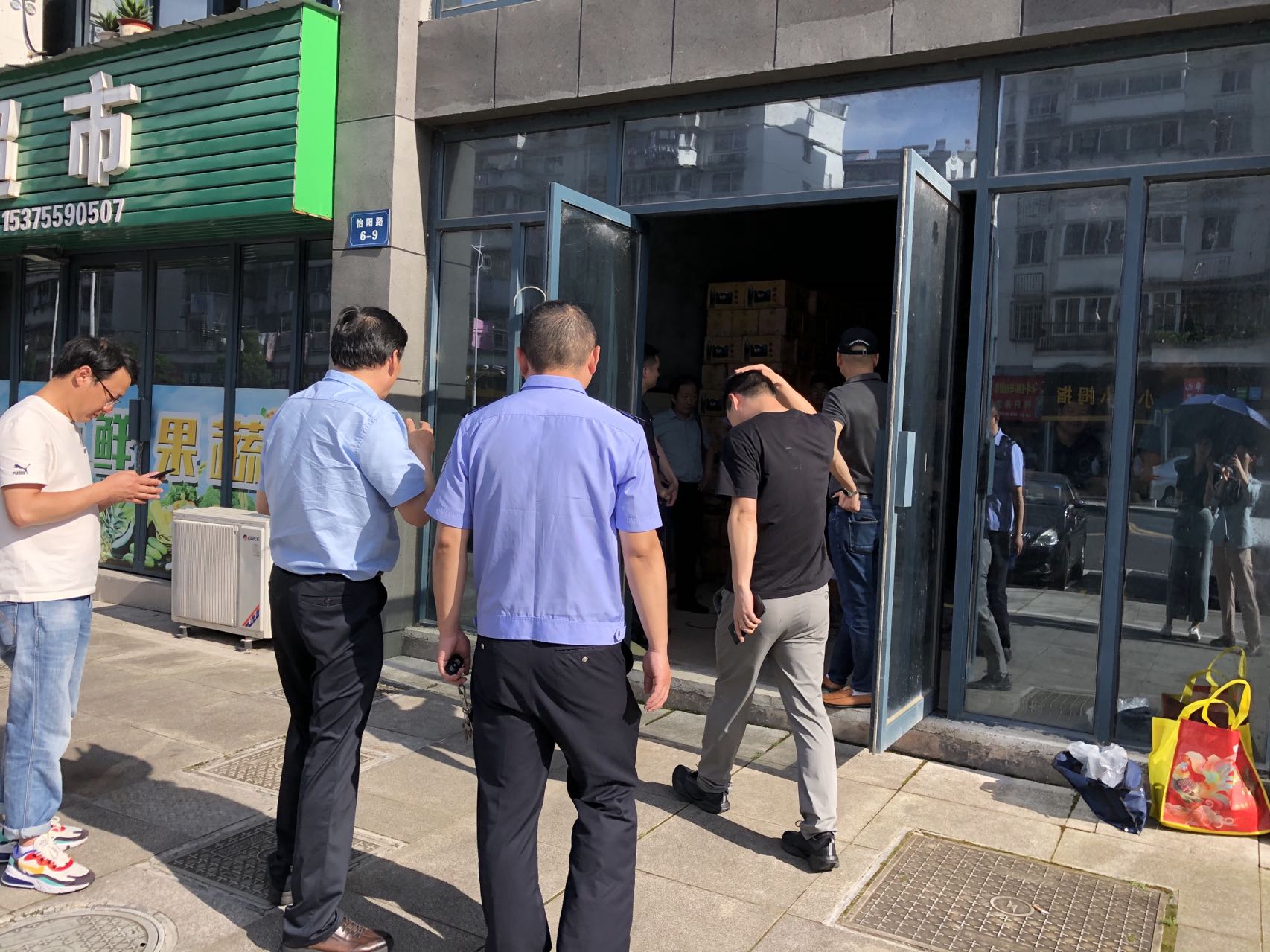 彰顯國企擔當--助力社區提供老年食堂場地