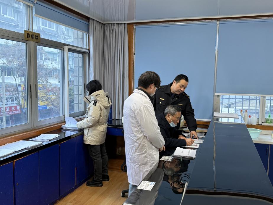 強化監督多措并舉筑牢菜市場食品安全防線